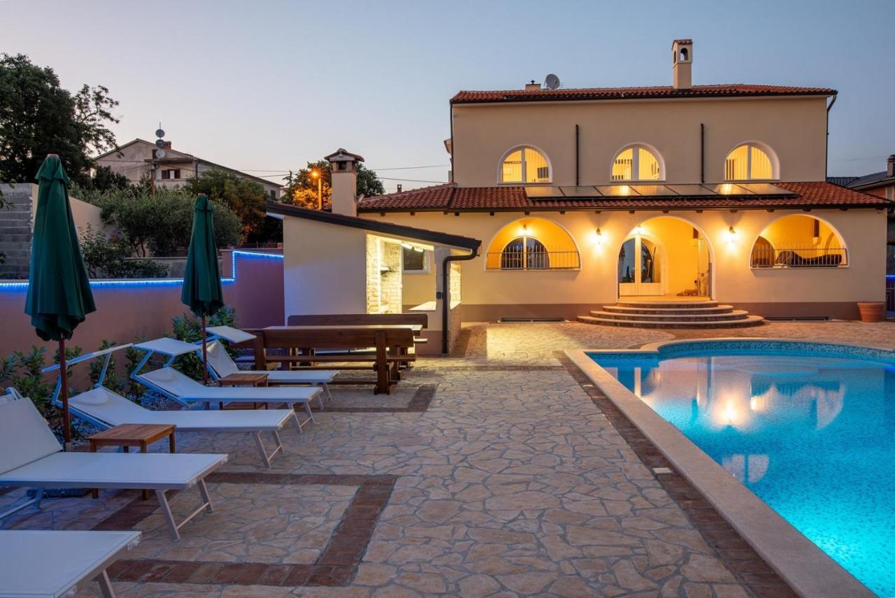 Hotel Via Flavia With Common Pool à Labinci Extérieur photo
