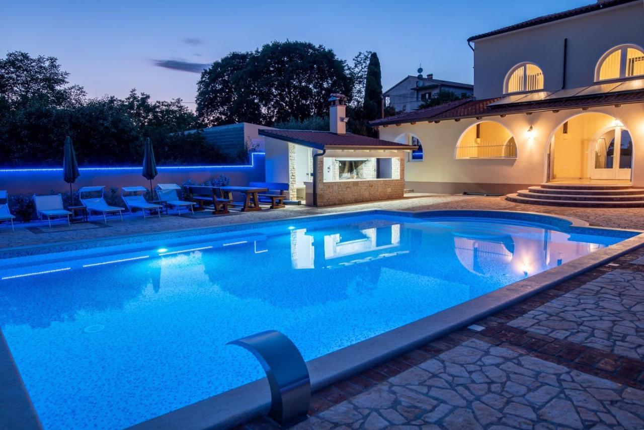Hotel Via Flavia With Common Pool à Labinci Extérieur photo